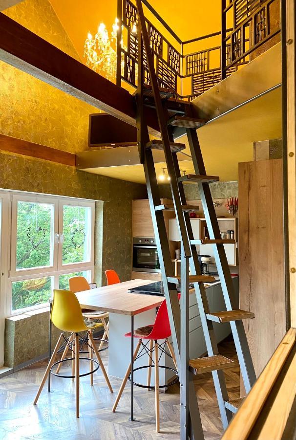 Hof Vierzehnender Im Hohen Venn - 70Qm Maisonette - 2 Schlafzimmer - Wohnkueche - Balkon Mit Grill - Monschau - Eifel - Hunde Willkommen - Islandpferde Exterior photo